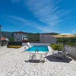 펜션 Buna Breeze *