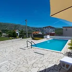 Buna Breeze Ferienhaus *