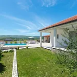 Ferienhaus Buna Breeze *