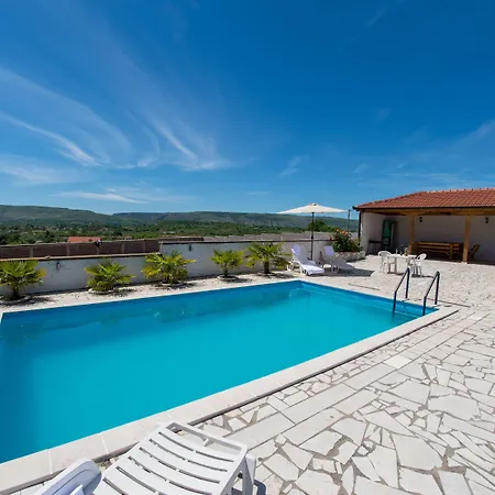 Buna Breeze Tatil Evi *